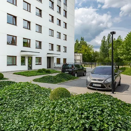 Airport Klobucka By Renters Warsaw
