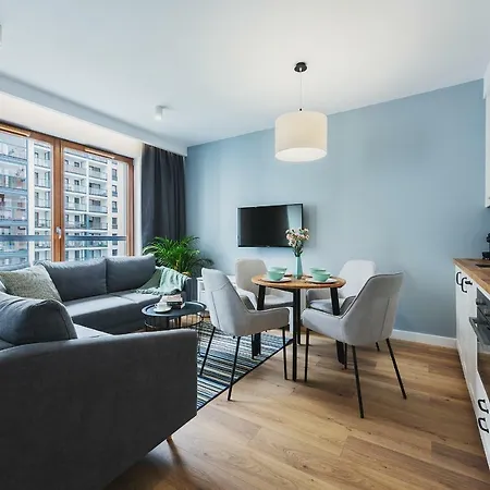 Apartment Yoursecondflat Grzybowska Warschau