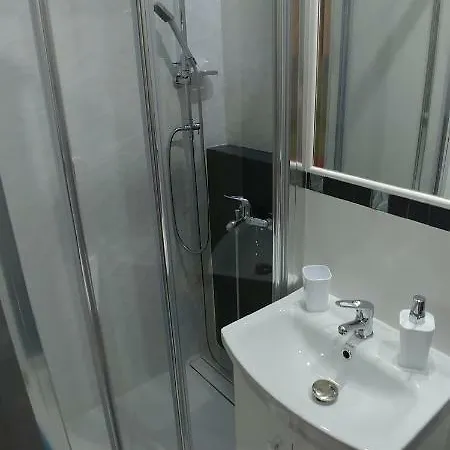 Ogrodowa Small Apartment