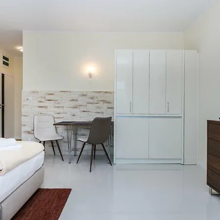 Appartement Dom Saski 10 Minut Od Centrum Warszawy *
