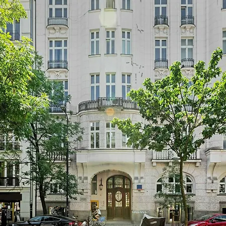 Luxury 60 * Varsavia