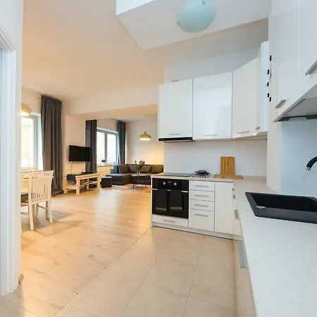 Apartment Shortstaypoland Srodkowa