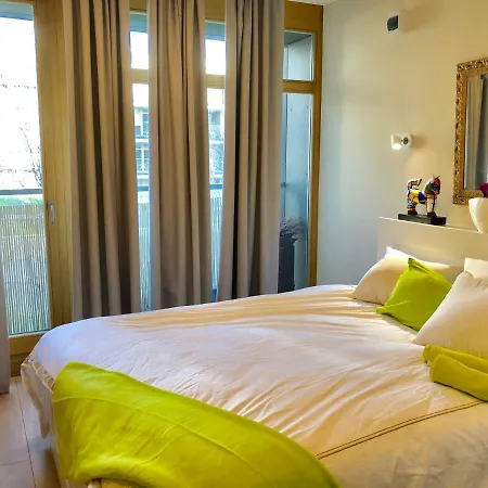 Luxury In City Centre Unique Apartment *