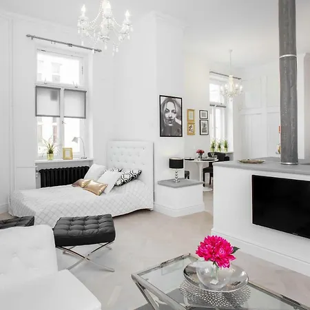 Center By Renters * Warsaw