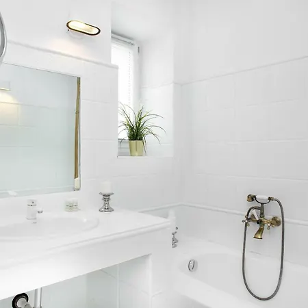 Center By Renters * Warsaw
