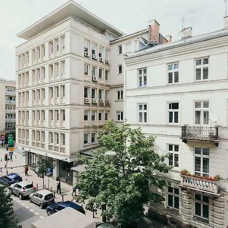 Oomph Warsaw Central Elegant Apartment