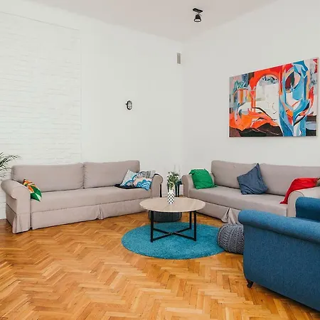 Oomph Warsaw Central Elegant Apartment