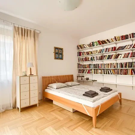Orla Apartment *