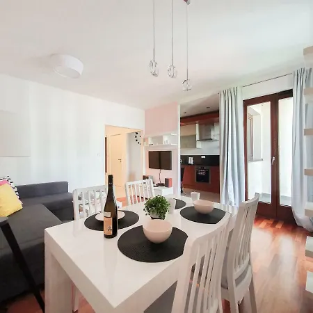 Capital Apartments - Centrum - Pokorna * Warsaw