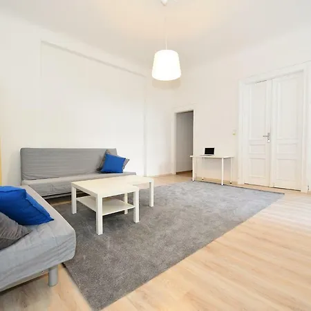 Bracka 23 Centrum Kwatera prywatna Warszawa