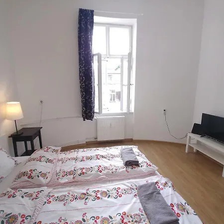 Bracka 23 Centrum Kwatera prywatna Warszawa