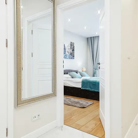 Apartment Aura Sky By Renters Warsaw