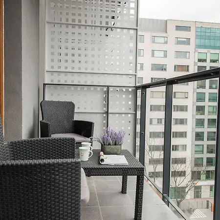 P&o Cybernetyki Apartment