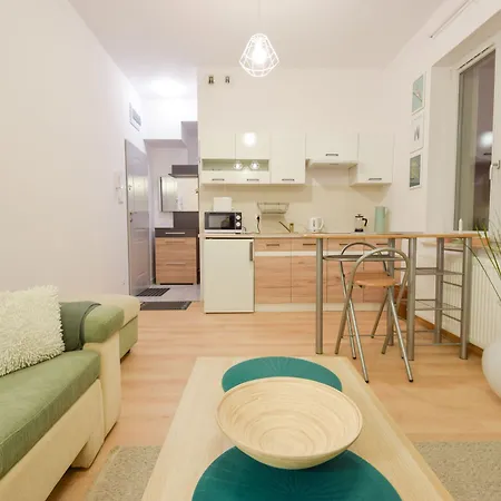 Apartment Shortstaypoland Srodkowa Warsaw