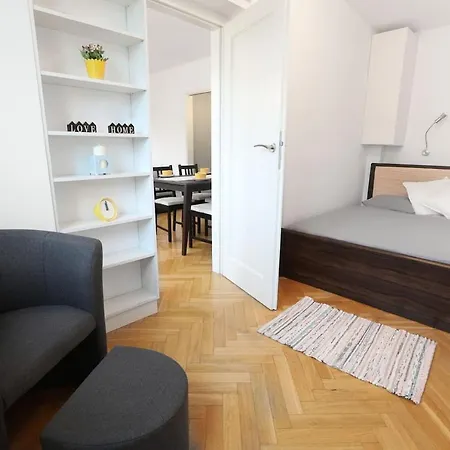 Bright And Charming- Golden Apartments- Old Town Warsaw
