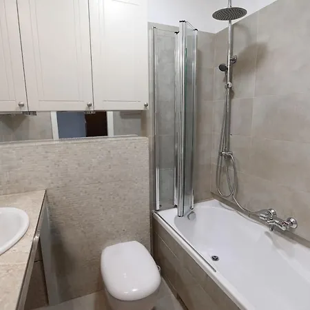 Bright And Charming- Golden Apartments- Old Town Apartment *