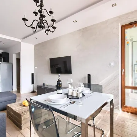 Apartament Night Siedmiogrodzka *