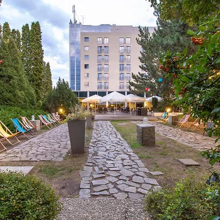 Novotel Airport 4* Varsovie