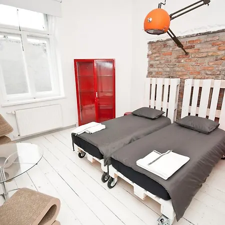 Apartament Lofthotel Sen Pszczoły *