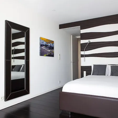 Visionapartments Grzybowska * Warszawa