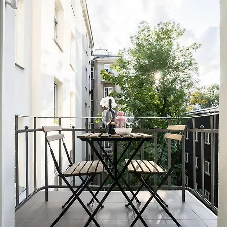 Oomph Warsaw Central Elegant Apartment Apartment