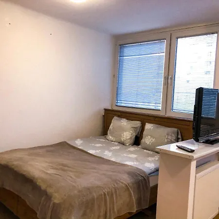 Zlote Tarasy Studio Apartment *