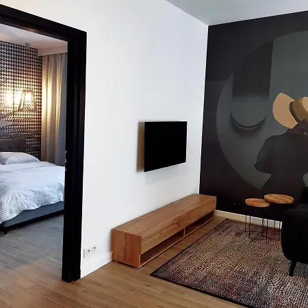 Come&stay Wola Apartment