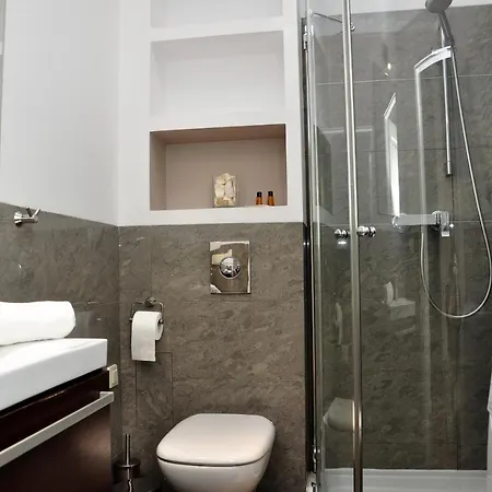 Prudentia Wars Apartment