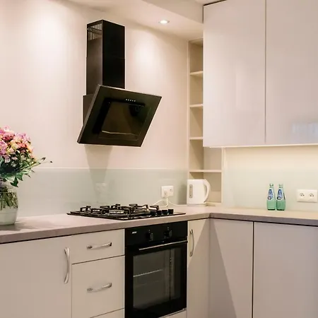 Apartment Apartel Metro Wierzbno Warsaw