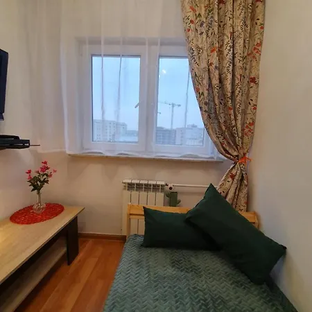 Apartment 4 Solidarnosci Warsaw