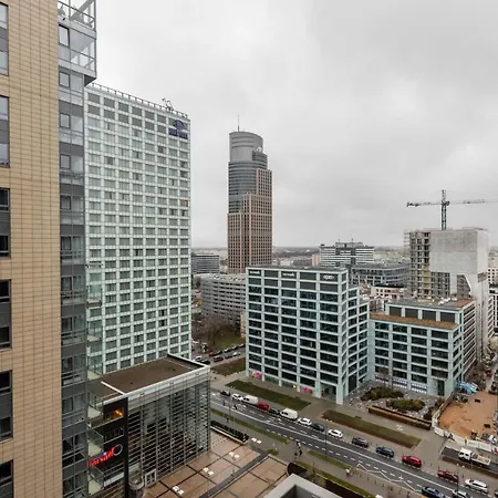 Hotel apartamentowy Green Wood Platinum Towers *