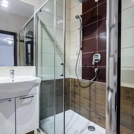 Green Wood Platinum Towers Апарт-отель