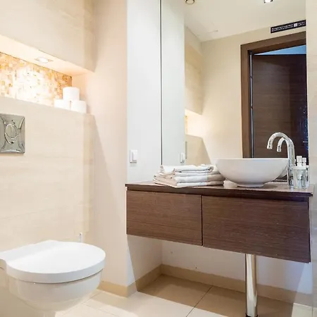 Hotel apartamentowy Green Wood Platinum Towers