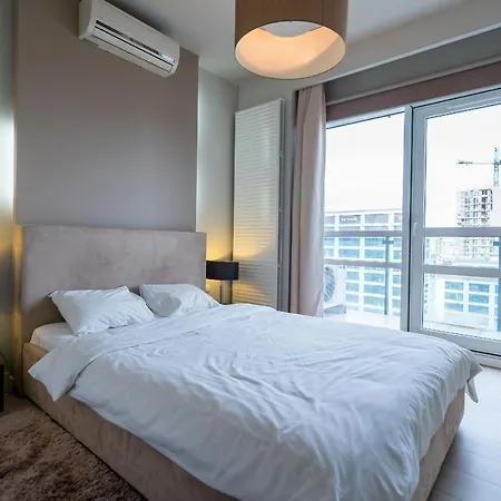 Hotel apartamentowy Green Wood Platinum Towers