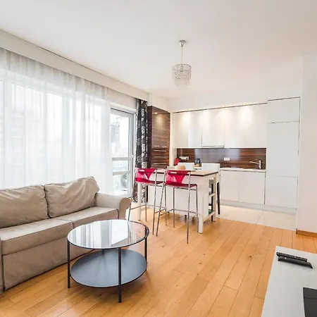Green Wood Platinum Towers Hotel apartamentowy *
