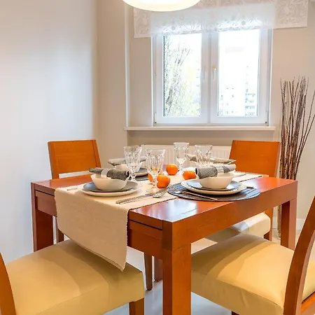 Apartment Chmielna 73 P&o Serviced *