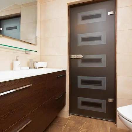 City Center By Renters *