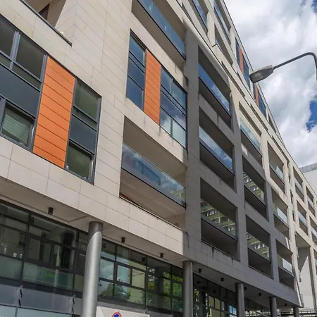 Rentplanet - Bagno Apartment Warsaw