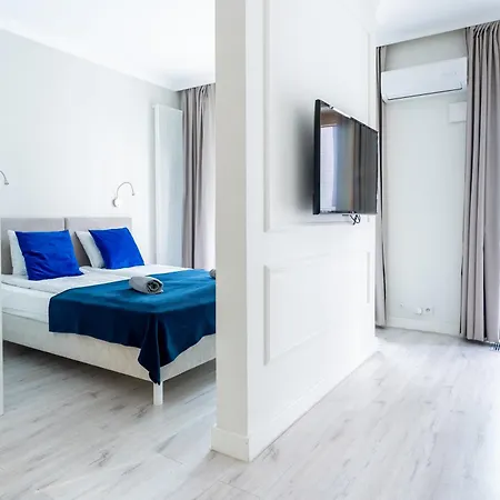 Cherry House Exclusive Apartament *