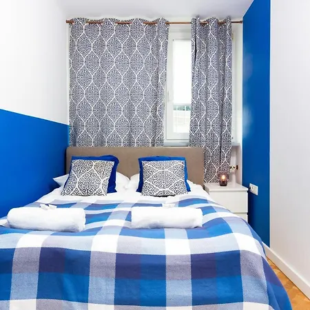 Apartment By Renters Warsaw