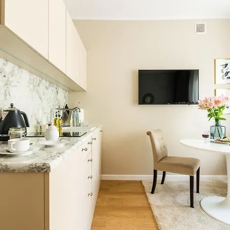 Rent Like - Racławicka 40 Warszawa