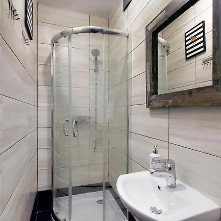 Clicktheflat Hoza Street Хостел *