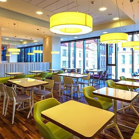 Hampton By Hilton Centre מלון 3*