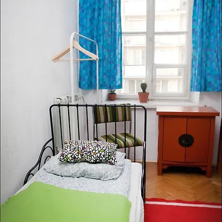 Emma Hostel *