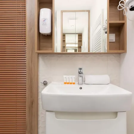 Business Wolska By Renters Apartamento