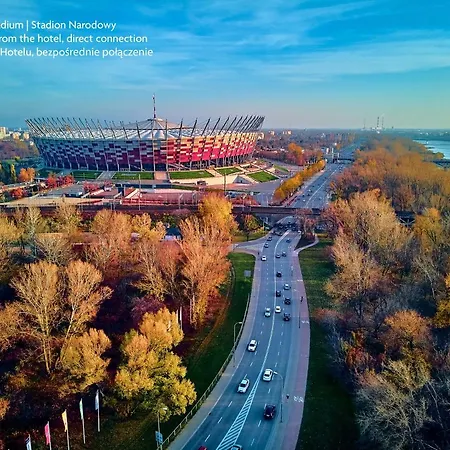 Express - - The Hub By Ihg Отель