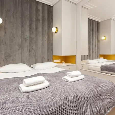 Mennica By Renters Prestige דירה