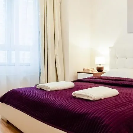 Aparthotel Platinum Towers E-apartments Warschau