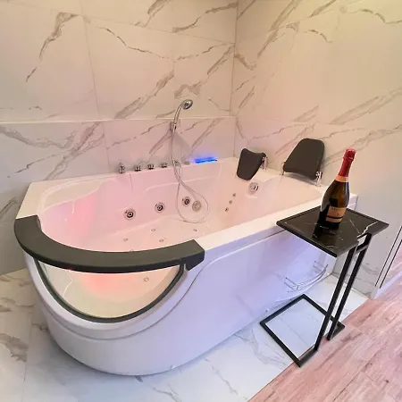 Yourapart Jacuzzi Przy Zamku Królewskim