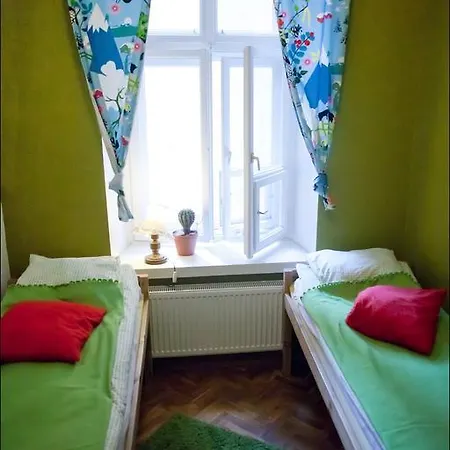 Emma * Warsaw
